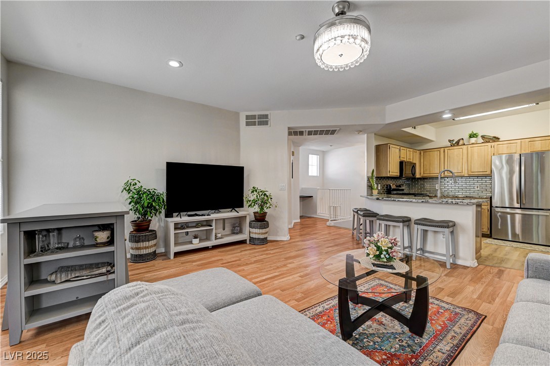 5855 Valley Drive 2060