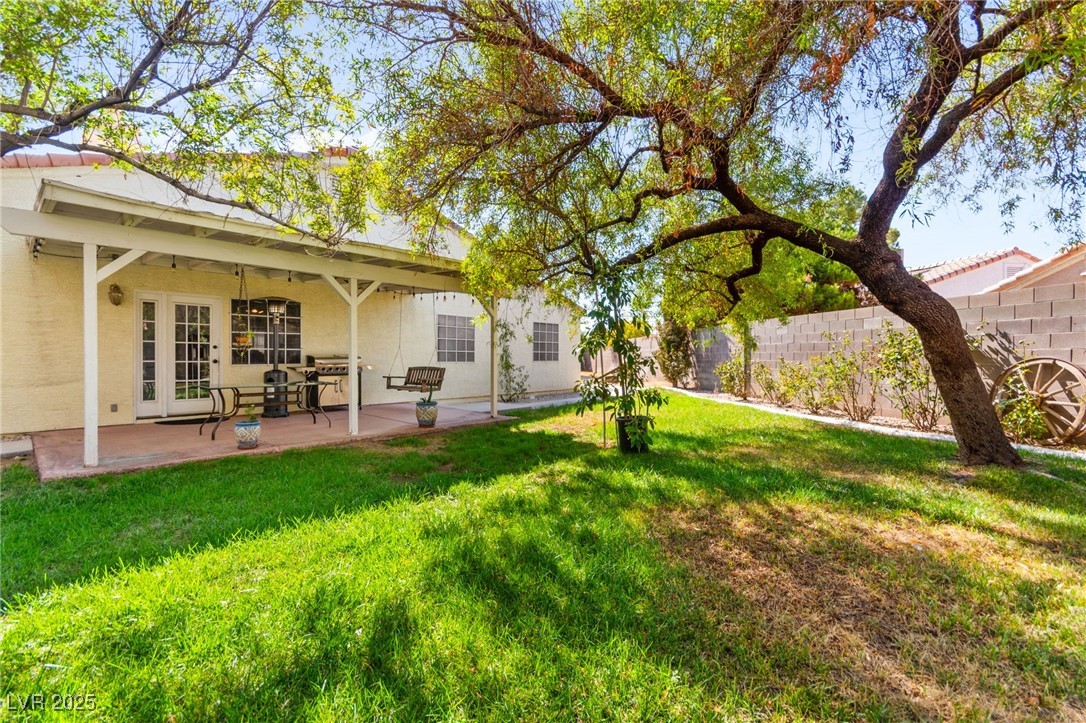 1420 Indian Hedge Drive