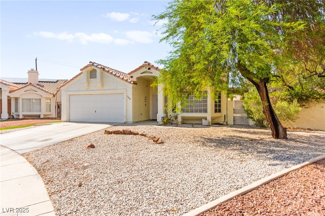 1420 Indian Hedge Drive