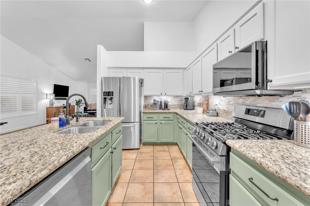 7857 Cliffs Edge Circle