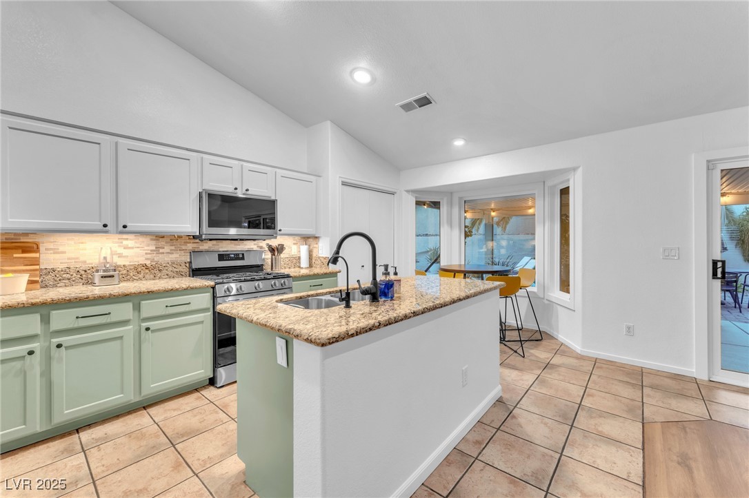7857 Cliffs Edge Circle