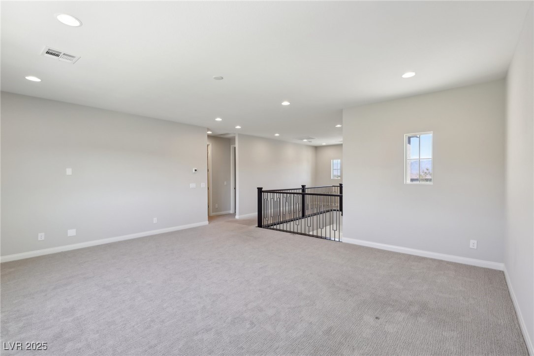 4001 Turquoise Falls Street