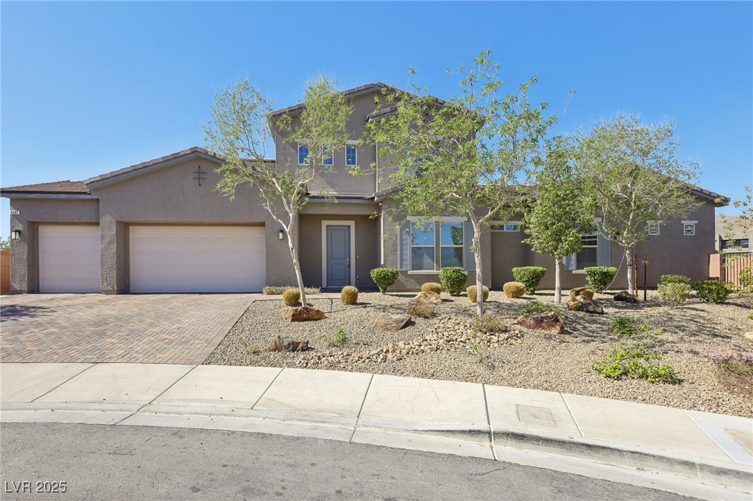 4001 Turquoise Falls Street