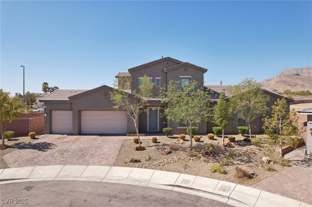 4001 Turquoise Falls Street