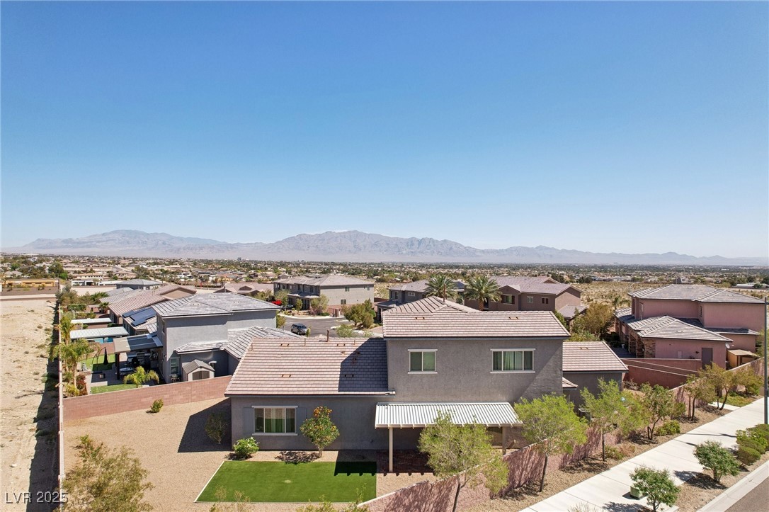 4001 Turquoise Falls Street