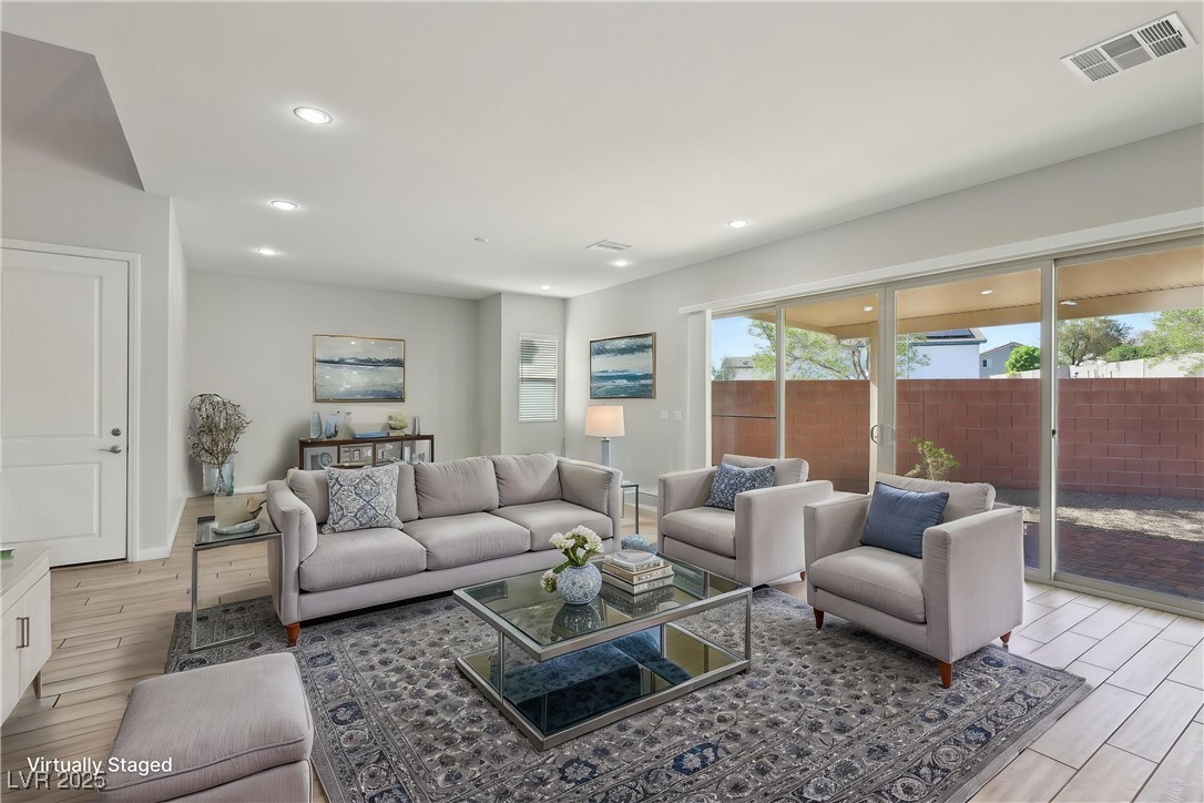 4001 Turquoise Falls Street