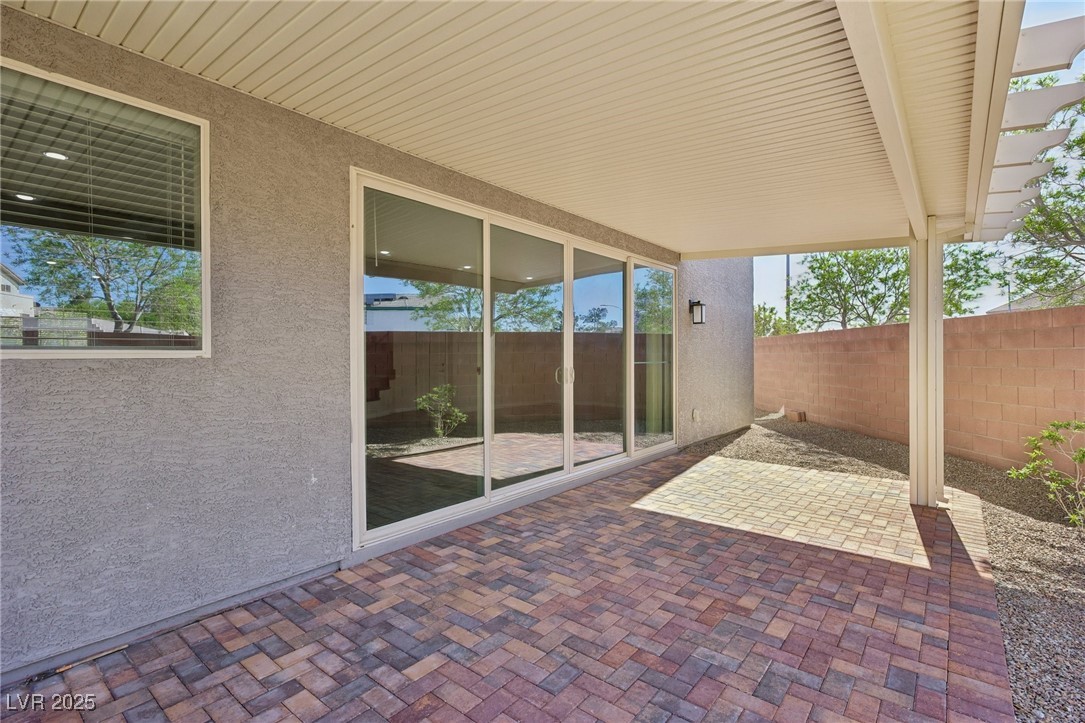 4001 Turquoise Falls Street