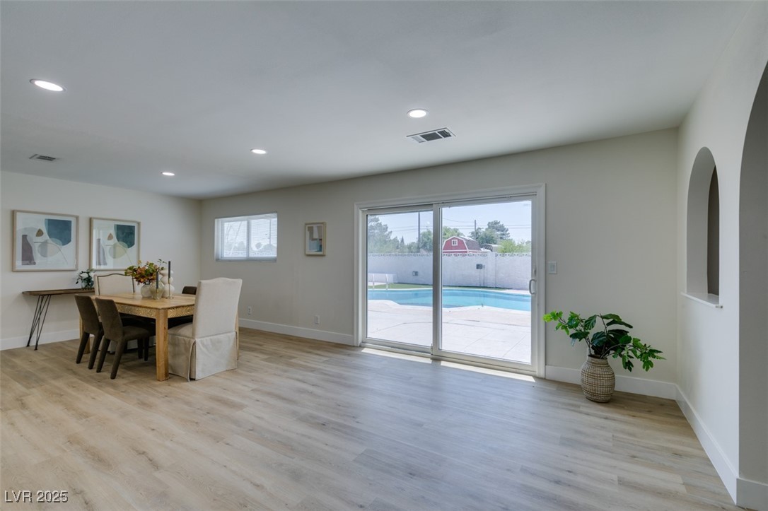 5025 West Gowan Road