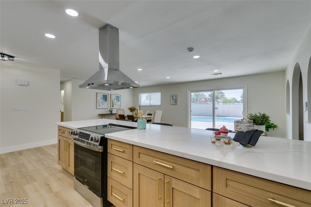 5025 West Gowan Road