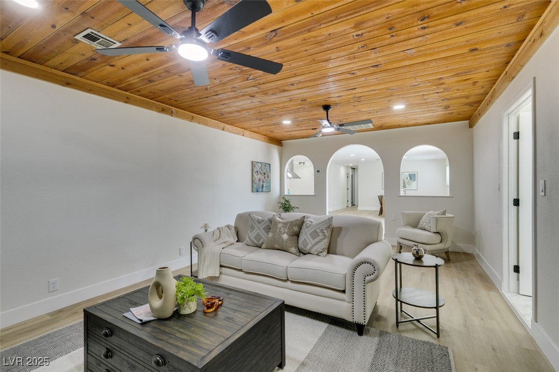 5025 West Gowan Road
