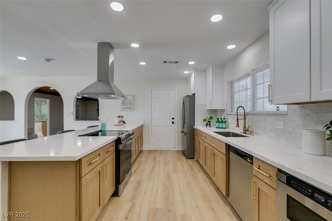 5025 West Gowan Road