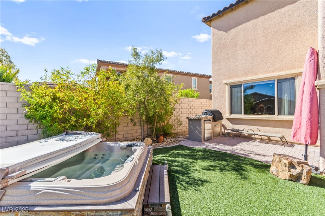 12245 Olivetta Court
