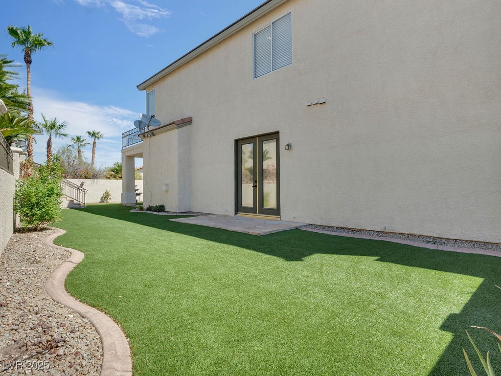 284 Sunstar Court