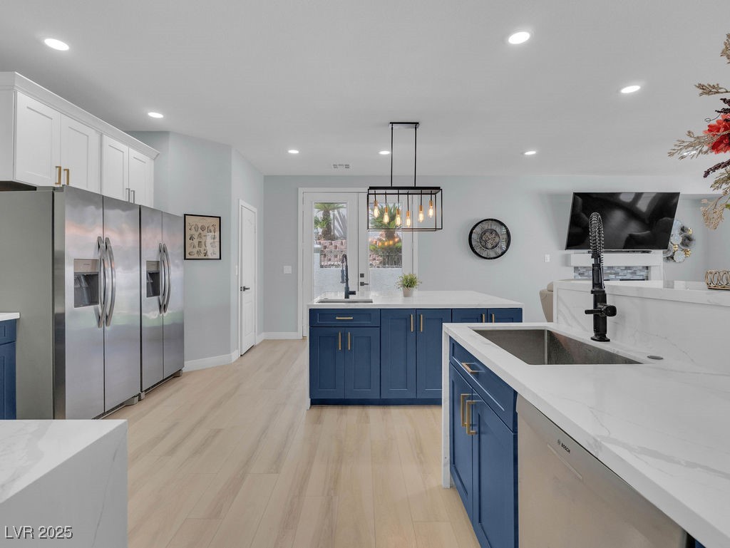 284 Sunstar Court
