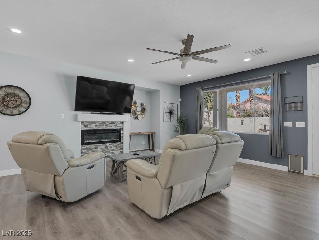 284 Sunstar Court