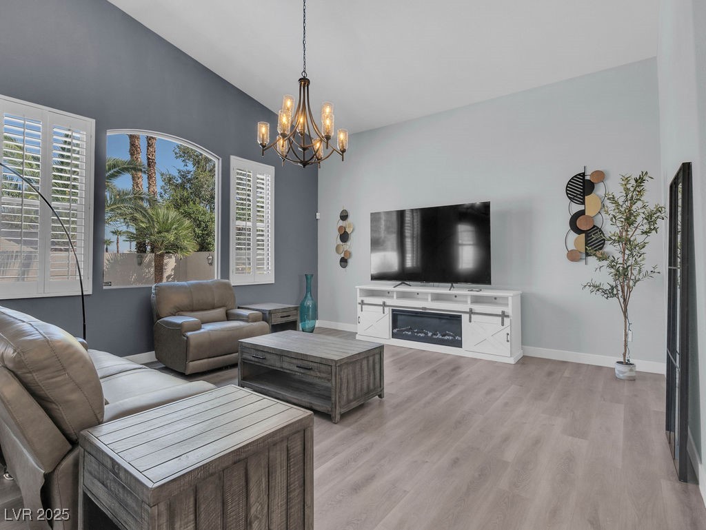 284 Sunstar Court