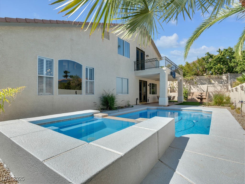 284 Sunstar Court