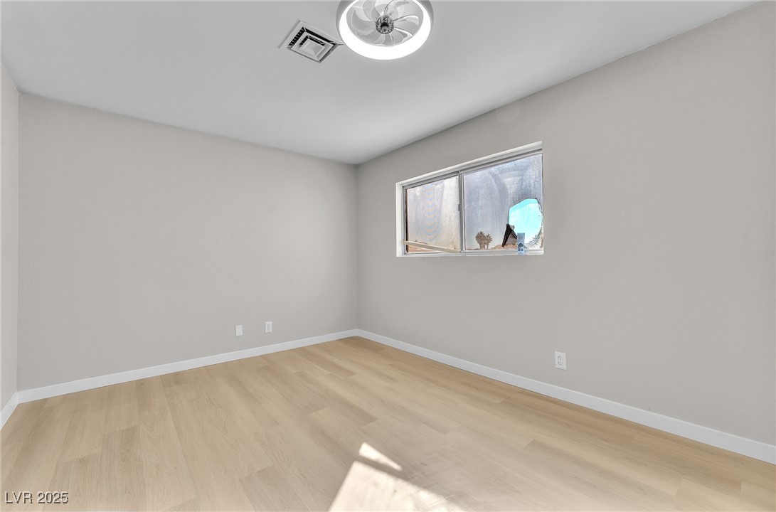 5205 Golden Lane