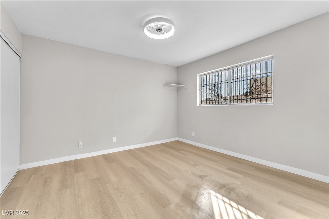 5205 Golden Lane