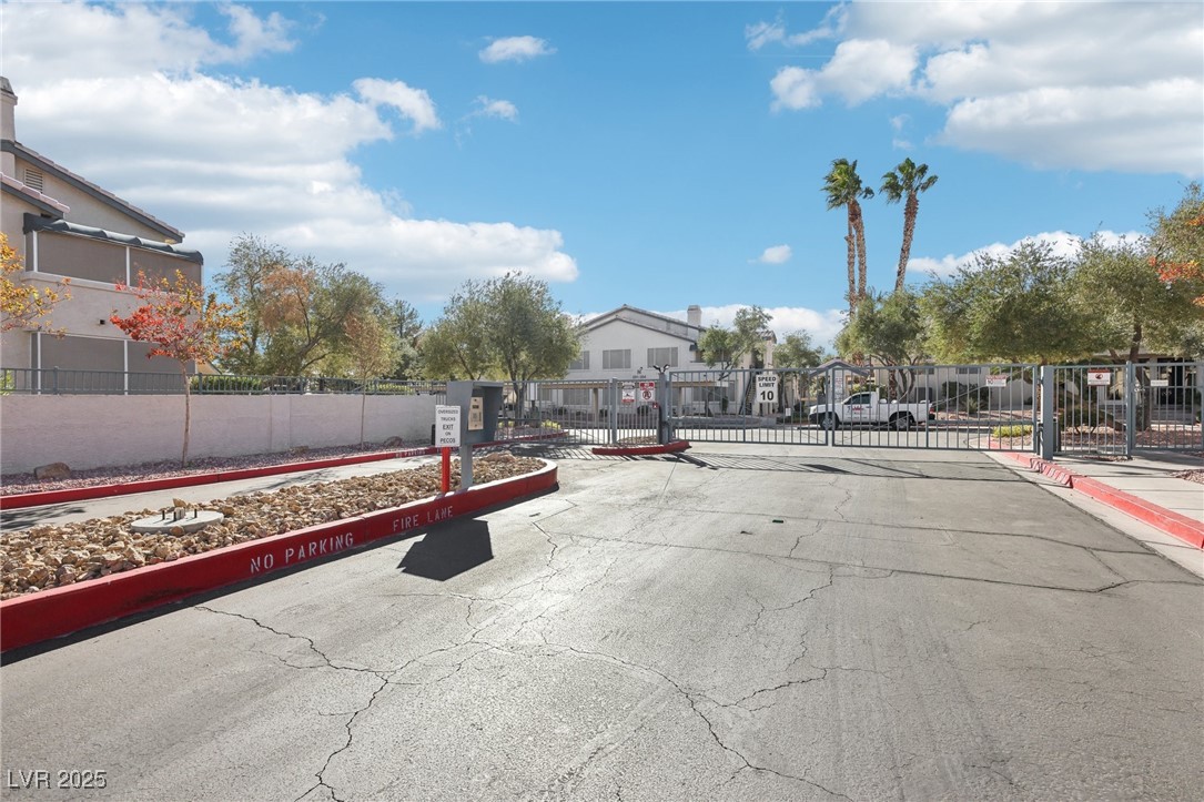 3425 East Russell Road 202