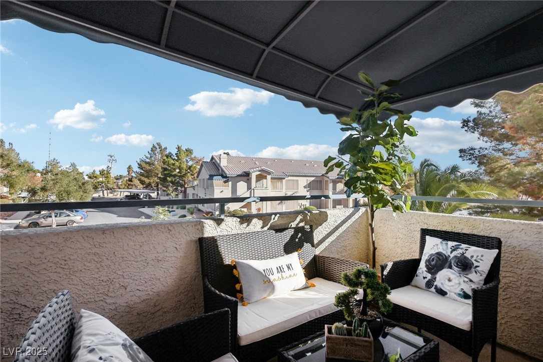 3425 East Russell Road 202