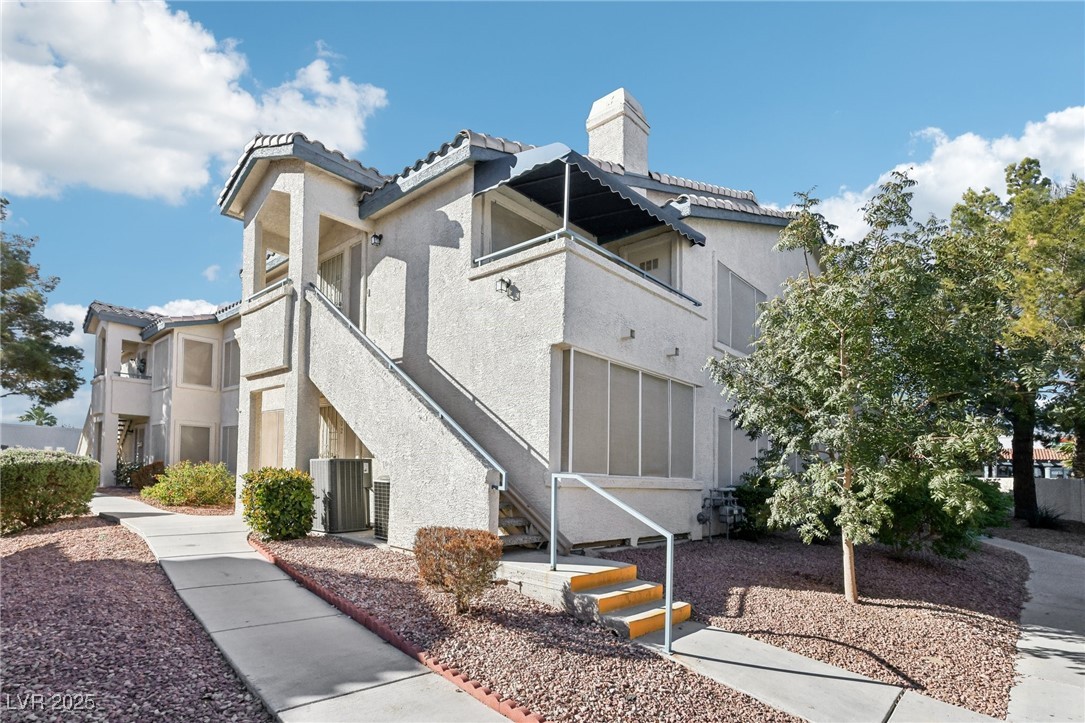 3425 East Russell Road 202