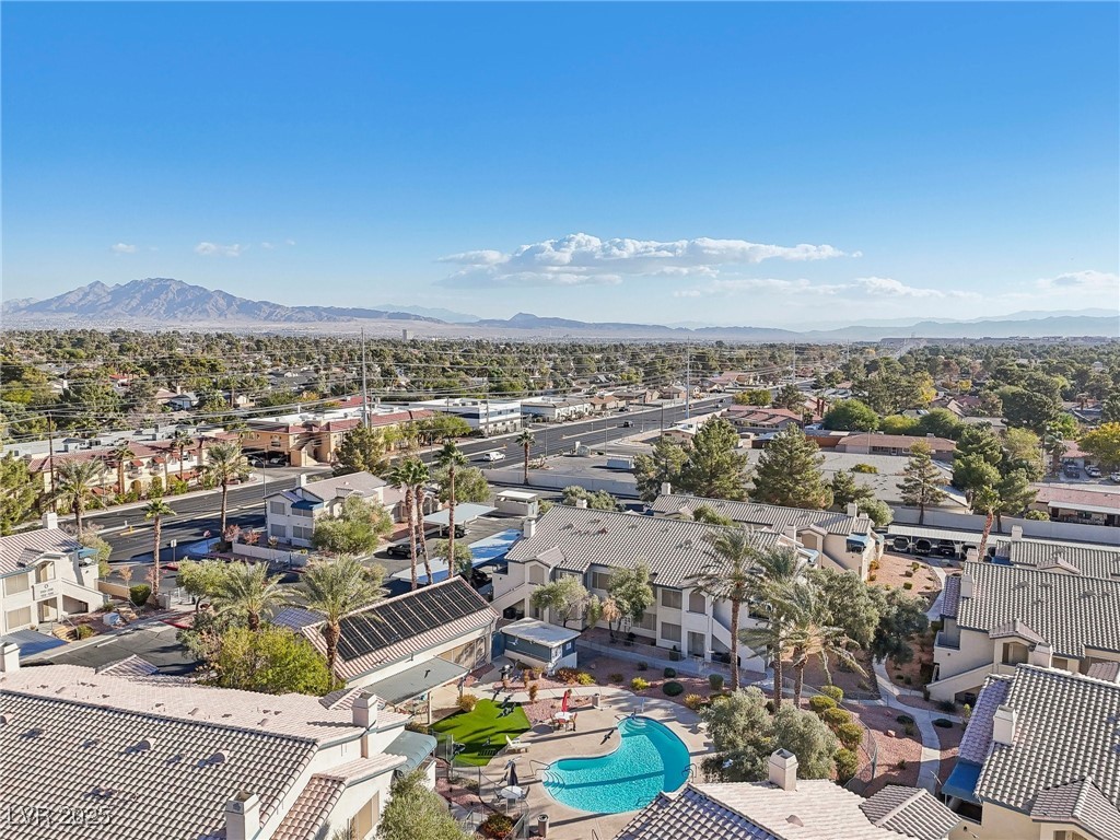 3425 East Russell Road 202