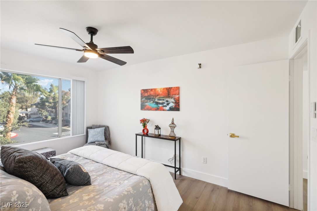 3425 East Russell Road 202