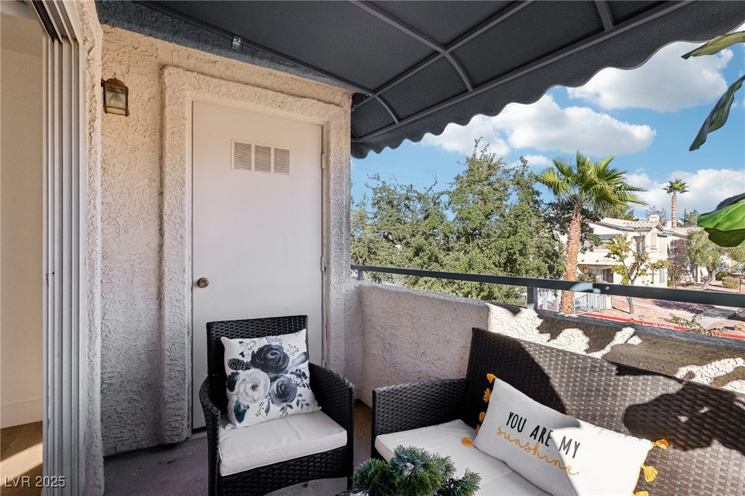 3425 East Russell Road 202