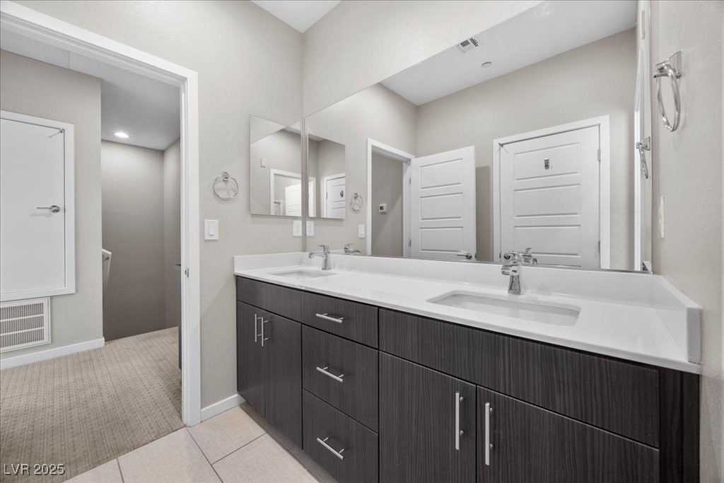 11236 Rainbow Peak Avenue 211