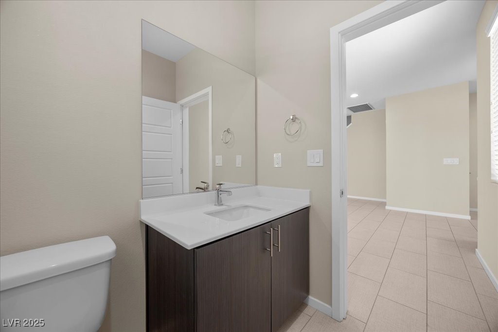 11236 Rainbow Peak Avenue 211