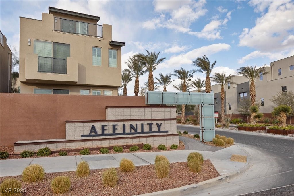 11236 Rainbow Peak Avenue 211