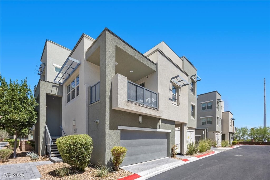 11236 Rainbow Peak Avenue 211