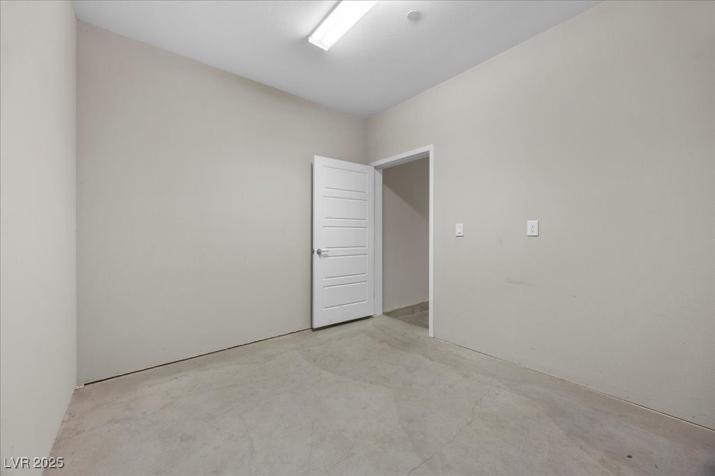 11236 Rainbow Peak Avenue 211