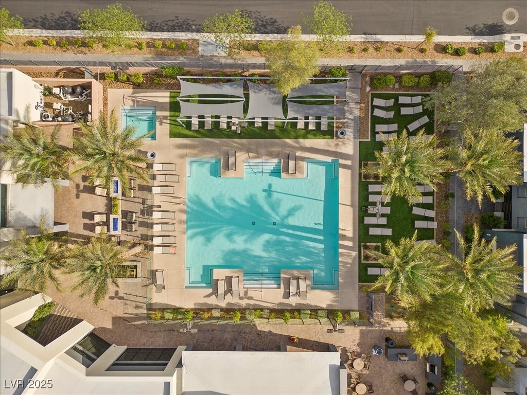 11236 Rainbow Peak Avenue 211