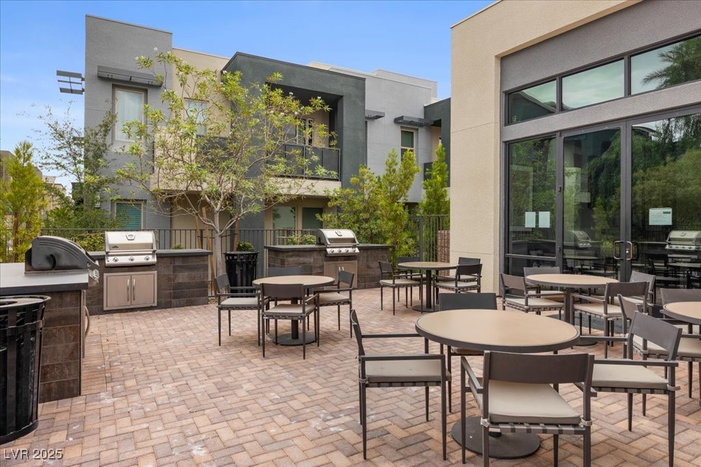 11236 Rainbow Peak Avenue 211