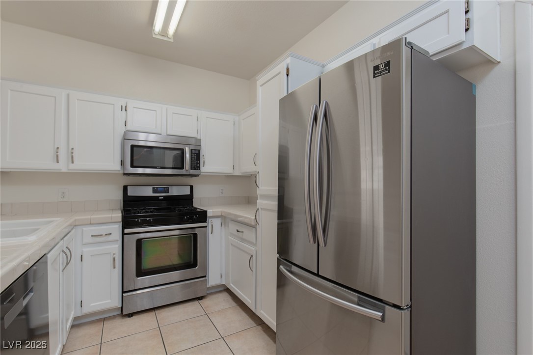 1021 DUSTY CREEK Street