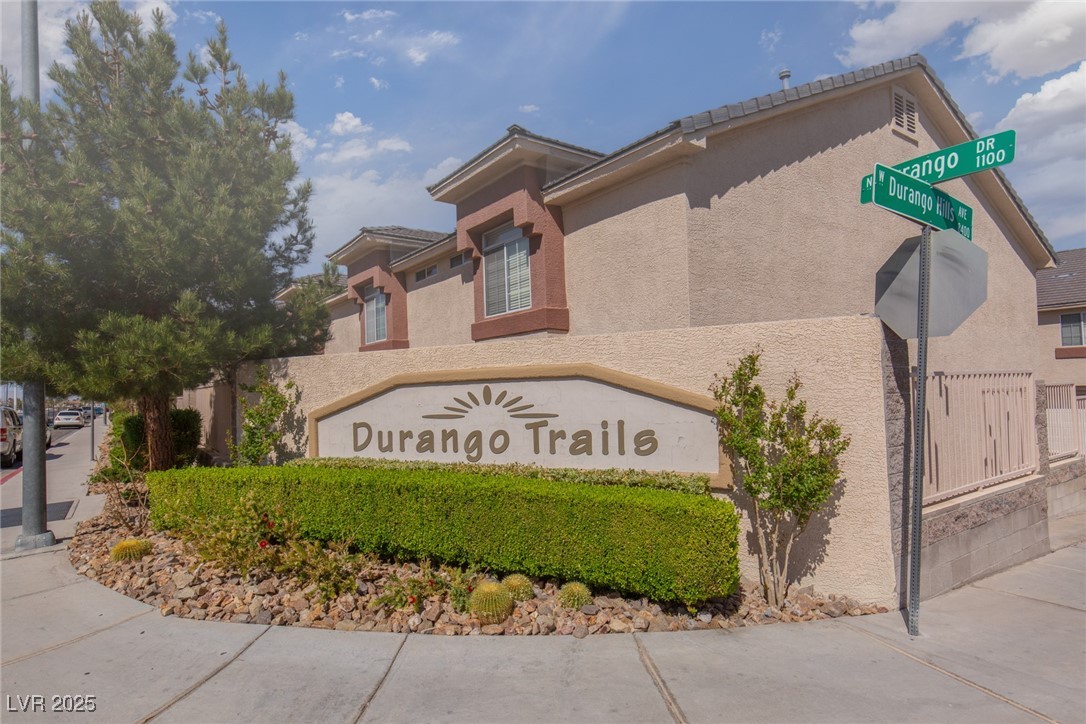 1021 DUSTY CREEK Street