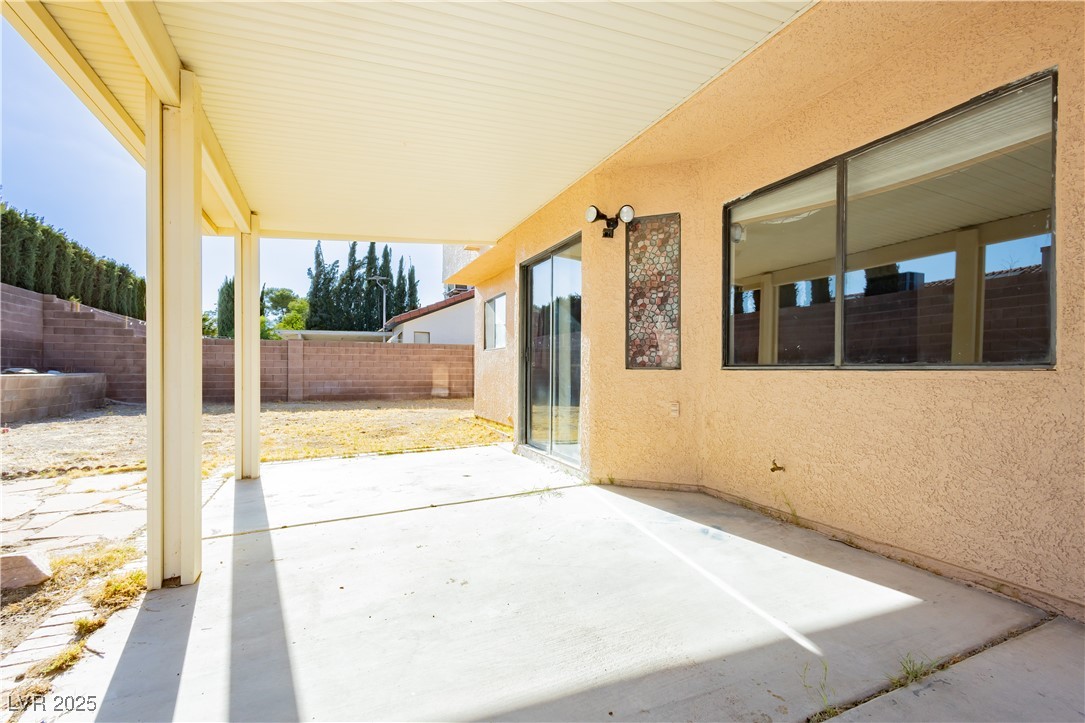 6121 Blossom Knoll Avenue