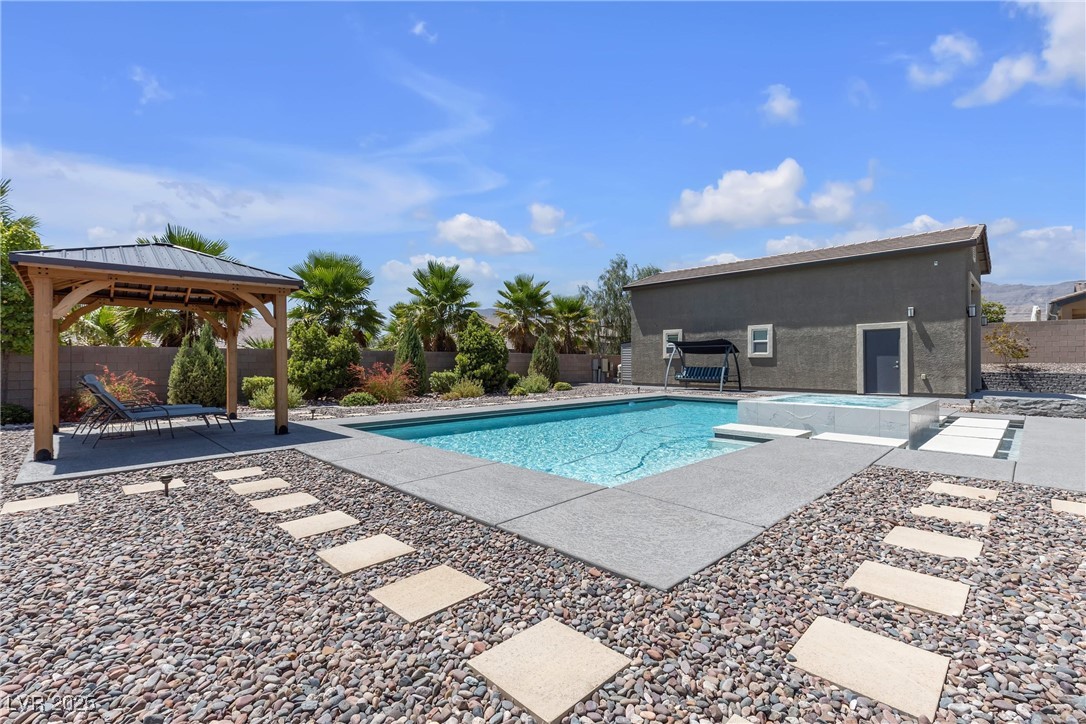 10321 West Tropical Parkway