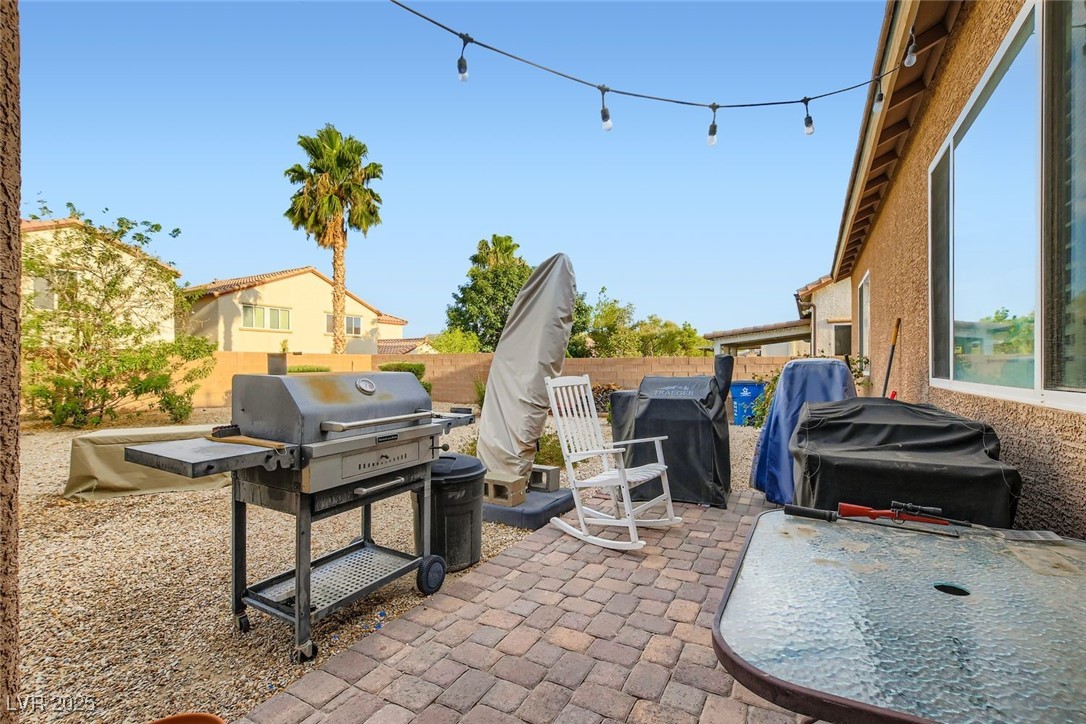 8224 Pink Desert Street