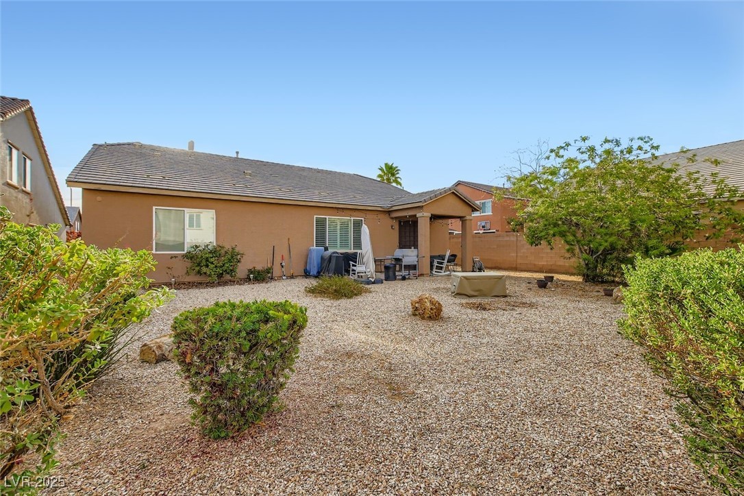8224 Pink Desert Street