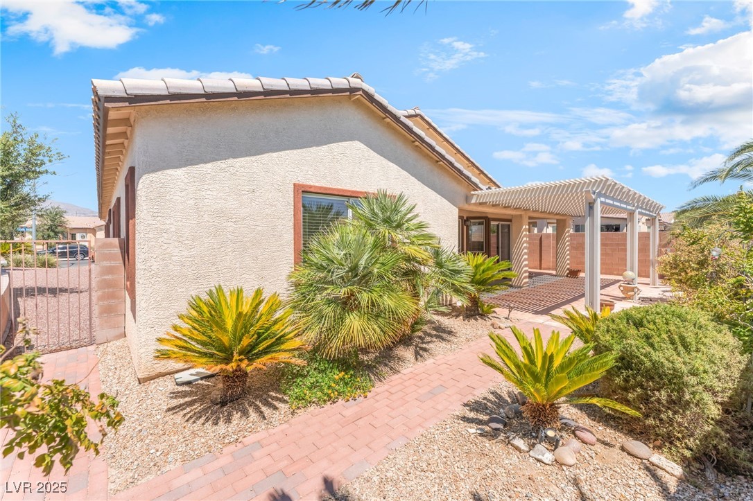 1409 Palomino Farm Way