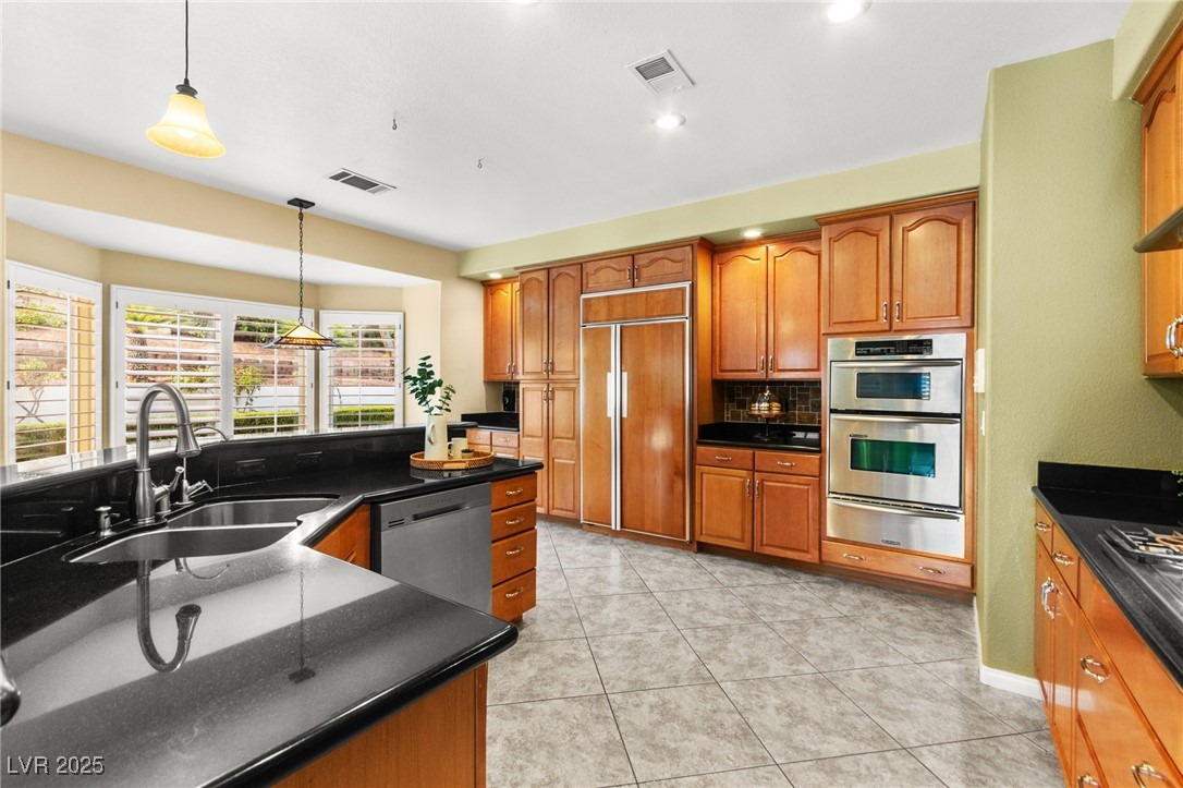 9608 Bottle Creek Lane