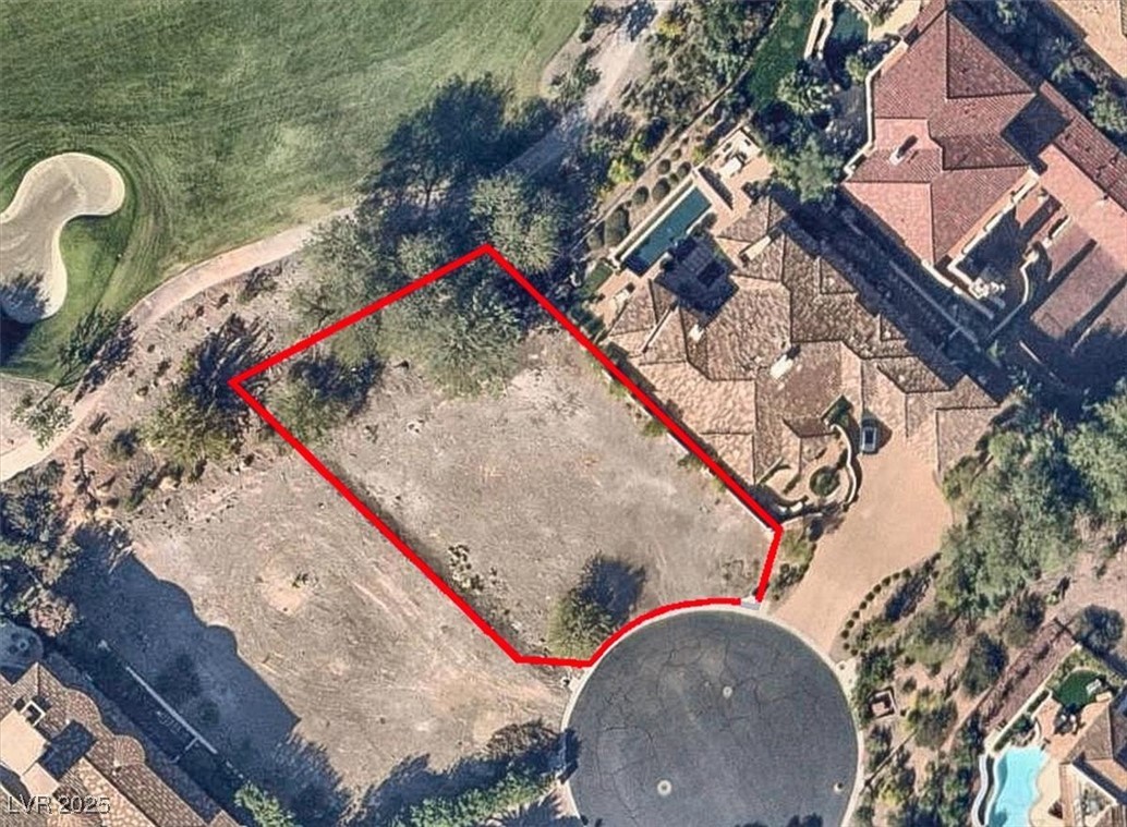 10 Via Ravenna Court