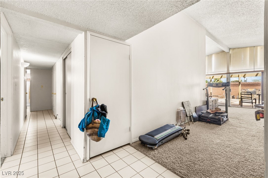 3368 Nahatan Way