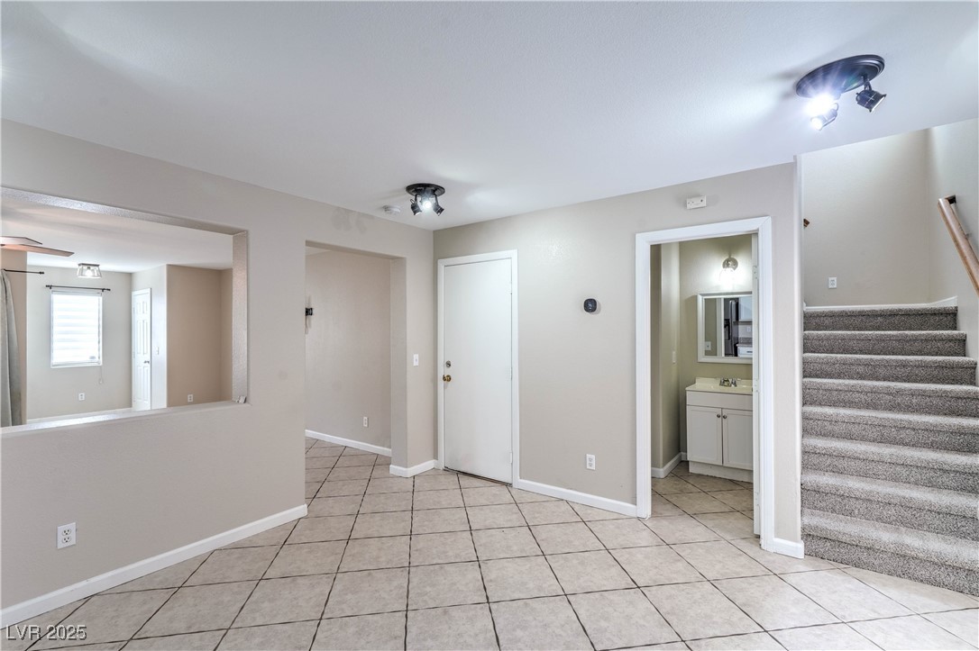 6914 Graceful Cloud Avenue