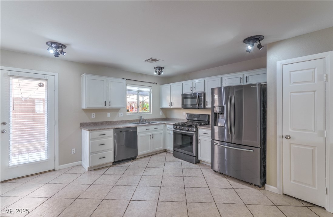 6914 Graceful Cloud Avenue