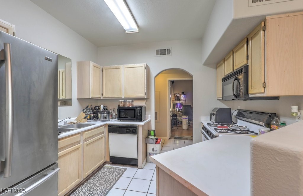 5525 West Flamingo Road 1009