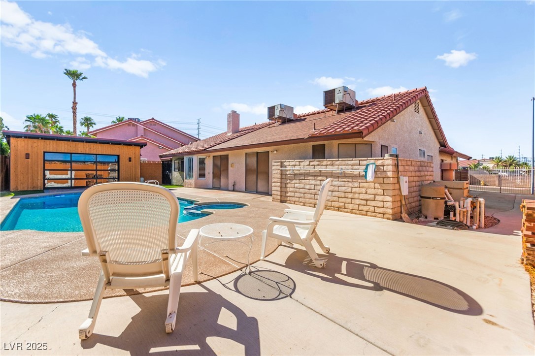 8505 Custer Court